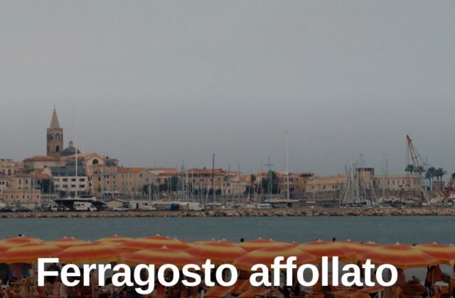 Ferragosto a Miramare, spiagge piene tra bagnanti e turisti