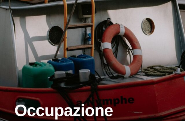 Occupano house boat alla Darsena: denunciati due persone