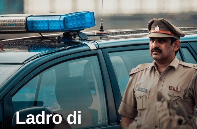 Ruba smartphone in spiaggia a Torre Pedrera, arrestato