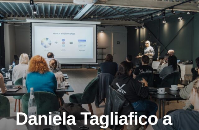 Daniela Tagliafico a Rimini con storie di chi resta e chi va