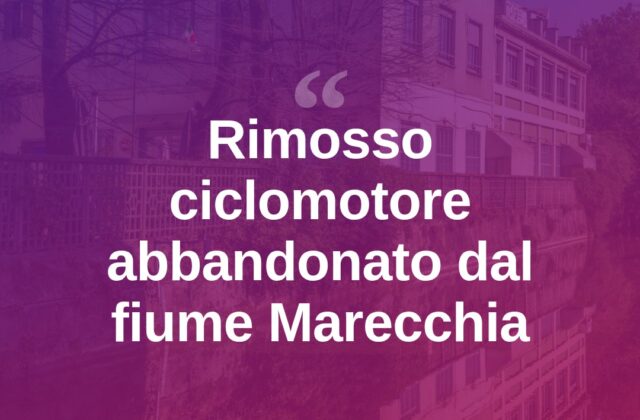 Ciclomotore rimosso dalla sponda del Marecchia