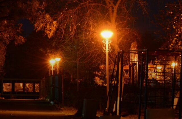Rimini, trascina una donna in un parco e tenta di violentarla