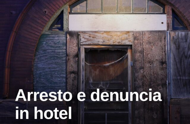 Rimini, torce accese in hotel abbandonato: denuncia e arresto